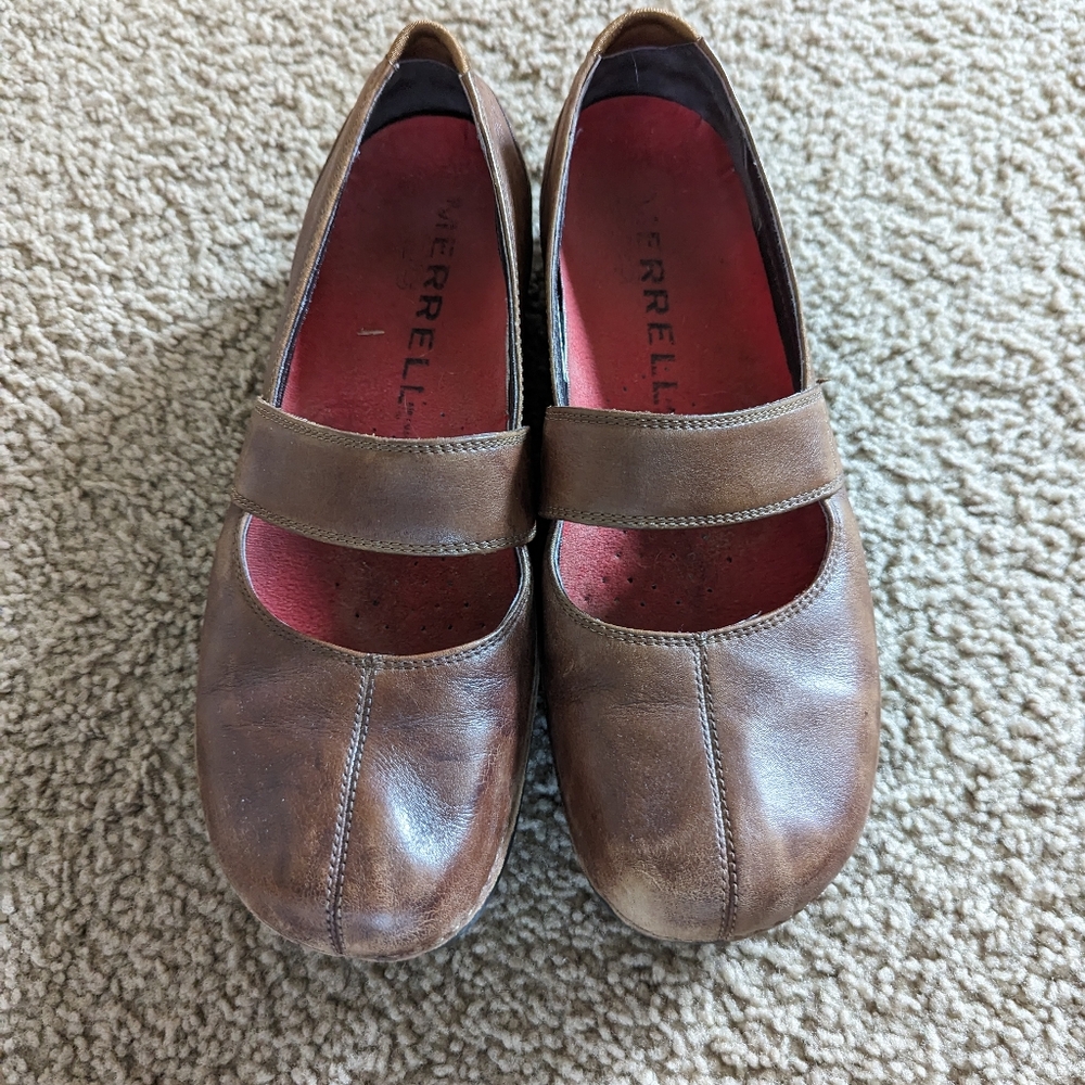 - Merrell Women's Brown Leather Mary Jane Flats Women's Size 9 Y2K